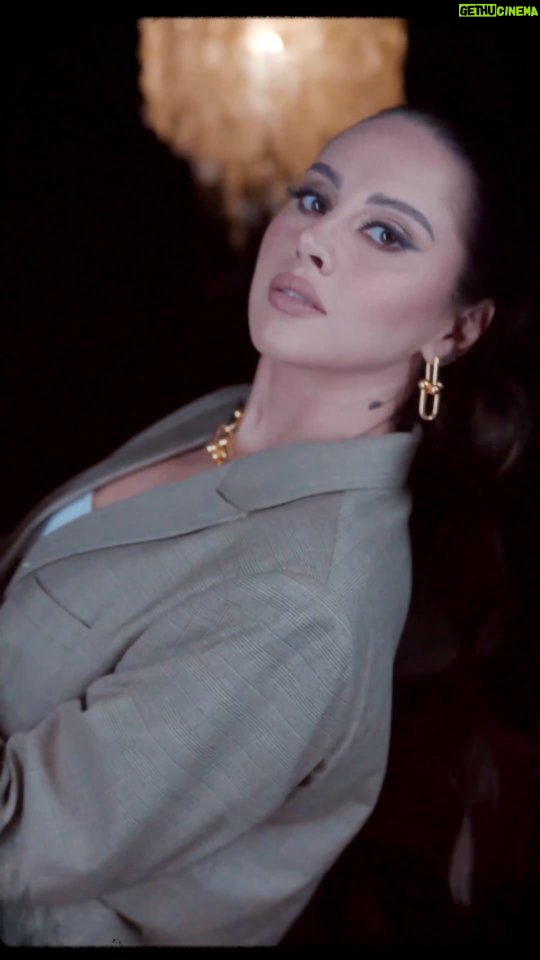 Yasmin Raeis Instagram - You're scared to fly while I dance in lights 💥 Photographer: Malak ElAraby (@malakelaraby) Videographer: Mohamed Oka (@mohamedoka1) Designer: Esraa Sabahelkheir (@esraa.sabahelkheir) Jewelry: Glamour jewelery (@glamour.jewellery) MUA: Mona Gamal (@monagamalofficial) Hairdresser @fadymohsen @alsagheersalons Venue: Fairmont Nile City (@fairmontnilecity) PR: Carrots #Yasminraeis #yasmin_raeis #ياسمين_رئيس