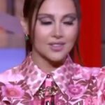 Yasmin Raeis Instagram - اسمي ياسمين بس بينادوني ……🤣🤣