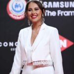 Yasmin Raeis Instagram - من افتتاح فيلم قمر ١٤ في مهرجان الجونة السينمائي الدولي Styled by @nada_hussam Dressed in @saraonsiofficial Hair @malaksamy_1 @alsagheersalons Makeup @mirnakauzman.mua Headpiece @halo.headpieces Earrings @dina.mourad Clutch @she.footwearegy #yasminraeis