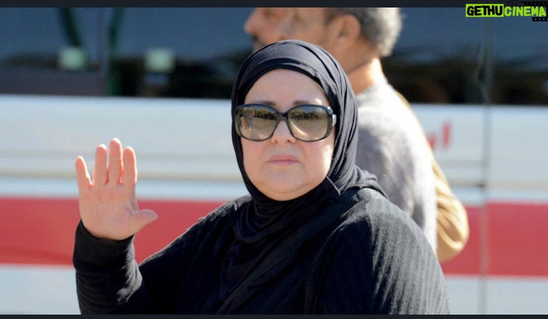 Yasmin Raeis Instagram - ان لله وان إليه راجعون الله يرحمك يا أطيب وأحن قلب #دلال_عبدالعزيز في الجنه انشاء الله ربنا يصبرنا ويصبر ايمي ودنيا يا رب العالمين