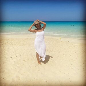 Yasmine Raeis Instagram - #summer2021