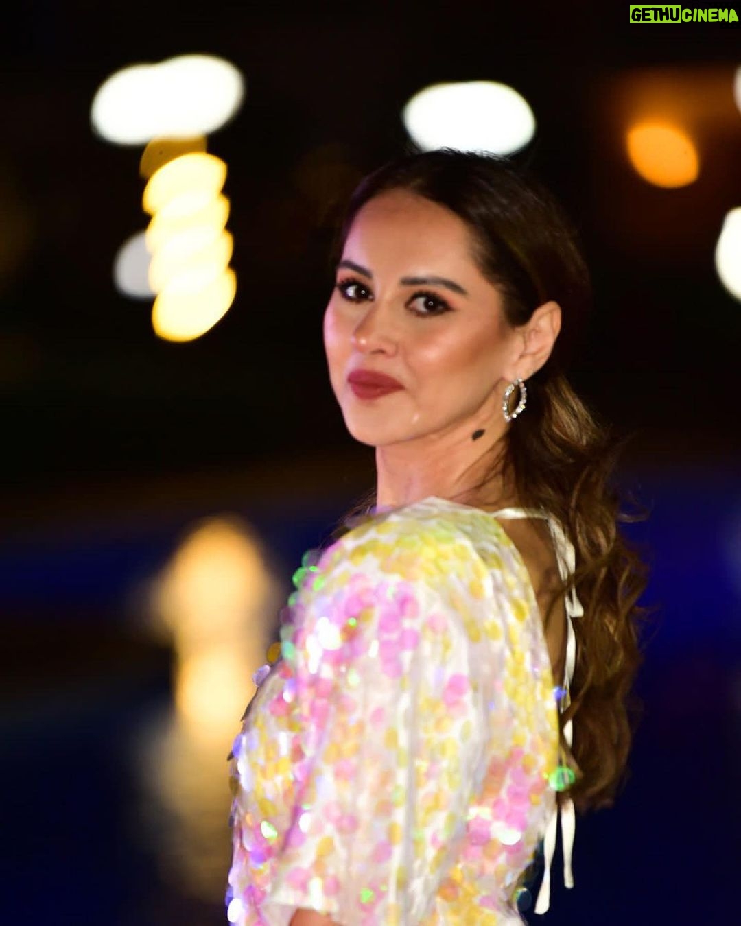 Yasmin Raeis Instagram - Styled by @nada_hussam Dressed in @myne_________ Jewerly @iramjewelry_ Bag @taleed_lamya