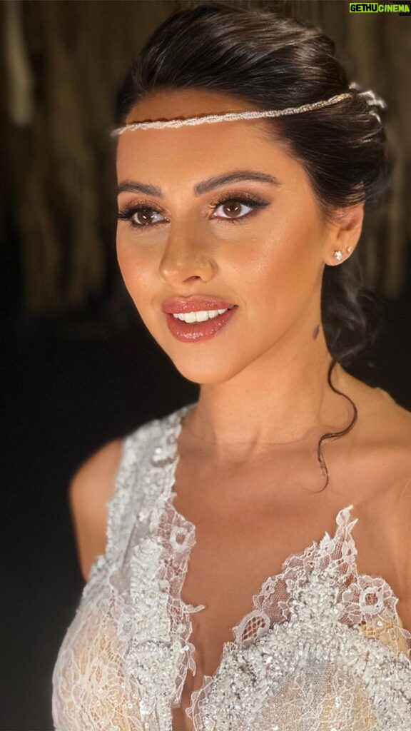 Yasmin Raeis Instagram - Bts for movie #انا_لحبيبي Starring @yasminraeis #makeupbymirnakauzman . . . . . . . Styled by @omnialy Assist @roukayaafifi Dress @faridatemraz Nuweibaa , South Sinai