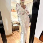 Yasmin Raeis Instagram - صدمة فركش فجأة 😮🤍🤍🤍 بحب شغلي قوي