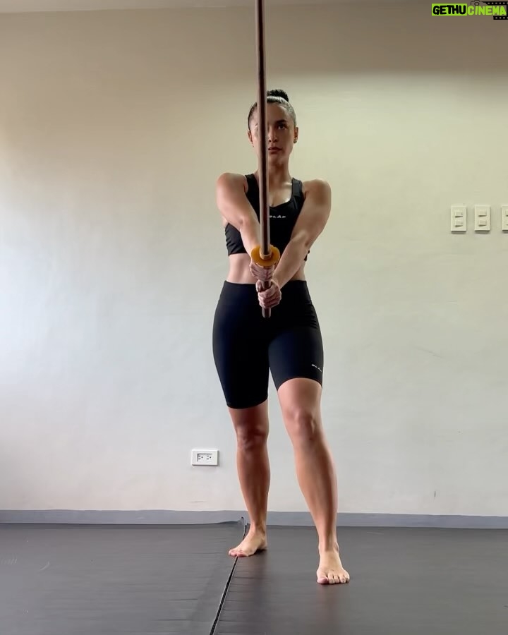 Yassi Pressman Instagram - sum snaps from my real life ~ and my fave page I read today 🤍 1- current booky 2- sword training 3- dancey dancey 💃 4-boommmbbb salmon from the grid 5- my booboo 🥲 sakit. 6- the craziest pastries ever @melcpatisserie 7- bubgolf 🫶🏻 8- the softest sheets from @canadianbedbath with my favorite dimey in @presidentialpawsclub 9- 🫶🏻 “without pushing your limits, without occasionally sliding down the rope headfirst, without daring greatly, you will never know what is truly possible in your life” 🤍📚