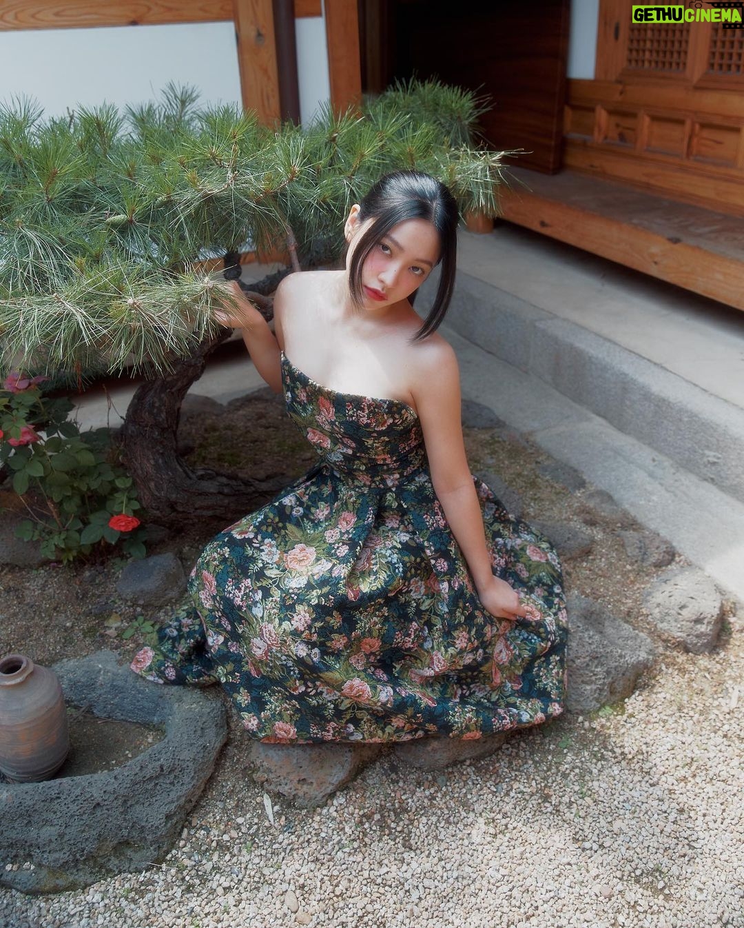 Yeri Instagram - 24살 여름 예림. ⛧彡잘 가라 여름아 후회 없다 제발 가라.. ⊰✿.. —̳͟͞͞♡ ◡̈⃝✩‧₊