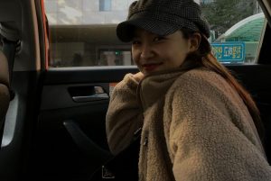 Yeri Instagram - 👧🏻🧏🏻‍♀️🥺🔙👁️‍🗨️