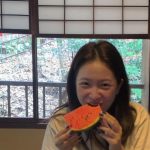 Yeri Instagram - 👧🏻🧏🏻‍♀️🥺🔙👁️‍🗨️