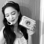 Yeri Instagram - London 🖤 My second hometown, I'll always cherish this moment as a beautiful memory THANK YOU !!! 끝나지 않을 것 같던 R to V 투어가 끝났는데요…🥹 이제 다시 일상으로 돌아가 또 다른 하루 하루를 바쁘고 재밌게 보내볼게요 그동안 보내주신 여러분의 환호와 사랑을 기억할게요 감사합니다 ! London, United Kingdom