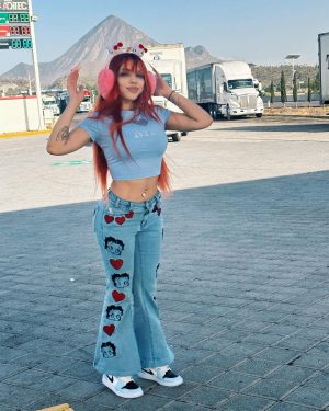 Yeri Mua Instagram - oJitoZ chiKitiToz🎀 cHinitoZ dE taNto fUmaR🍒 y yO kOn gAnaZ dE ZaliRrr A la DiZco💿 hOy qUierO zAliR a pErRearR👩🏻‍🦰
