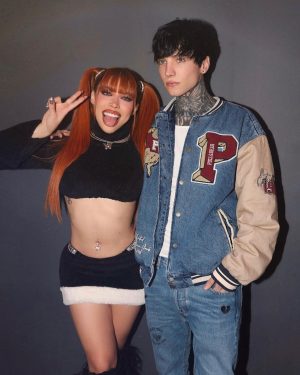 Yeri Mua Instagram - Vampiro y conejita 🎀🕸️