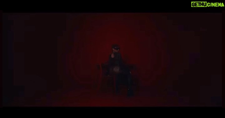 Yeri Mua Instagram - ME ESTÁ LLAMANDO UN BELLAKOOO….. LÍNEA DEL PERREO🔥 YA DISPONIBLE 🤯🤯🤯🇲🇽🇲🇽🇨🇱🇨🇱