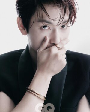 Yim Si-wan Instagram - @tiffanyandco
#tiffanyandco#티파니앤코#gqkorea