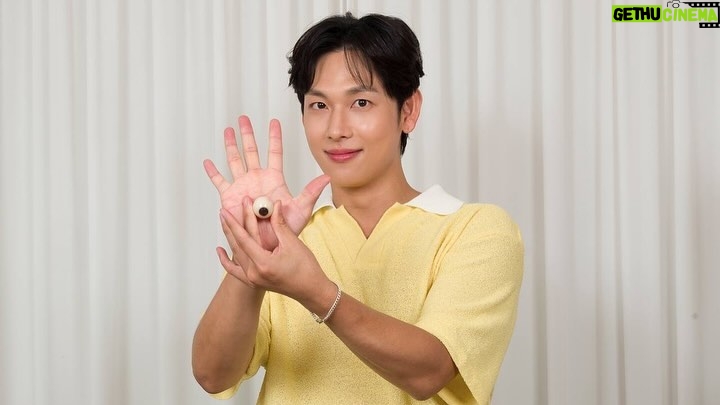 Yim Si-wan Instagram - Madame Tussauds in Hong Kong
