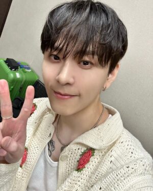 Yong Jun-hyung Instagram - Beautiful memories in Osaka💕