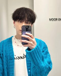 Yong Jun-hyung Instagram - 🐳