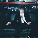 Yong Jun-hyung Instagram - 많은 사람들을 알게 됐고, 많은 도움과 따듯한 마음을 받았고, 혼자서는 할 수 없던 많은 것들을 할 수 있었던 2022년의 마지막 날이네요. 긴 기다림의 간격을 그저 좁혀나가기 시작했다는 것 만으로도 저에겐 가득찬 한 해였습니다. 감사하고 고맙고, 사랑합니다 :) 내년에도 잘 부탁해요 🥕 Goodbye 2022 👋🏻
