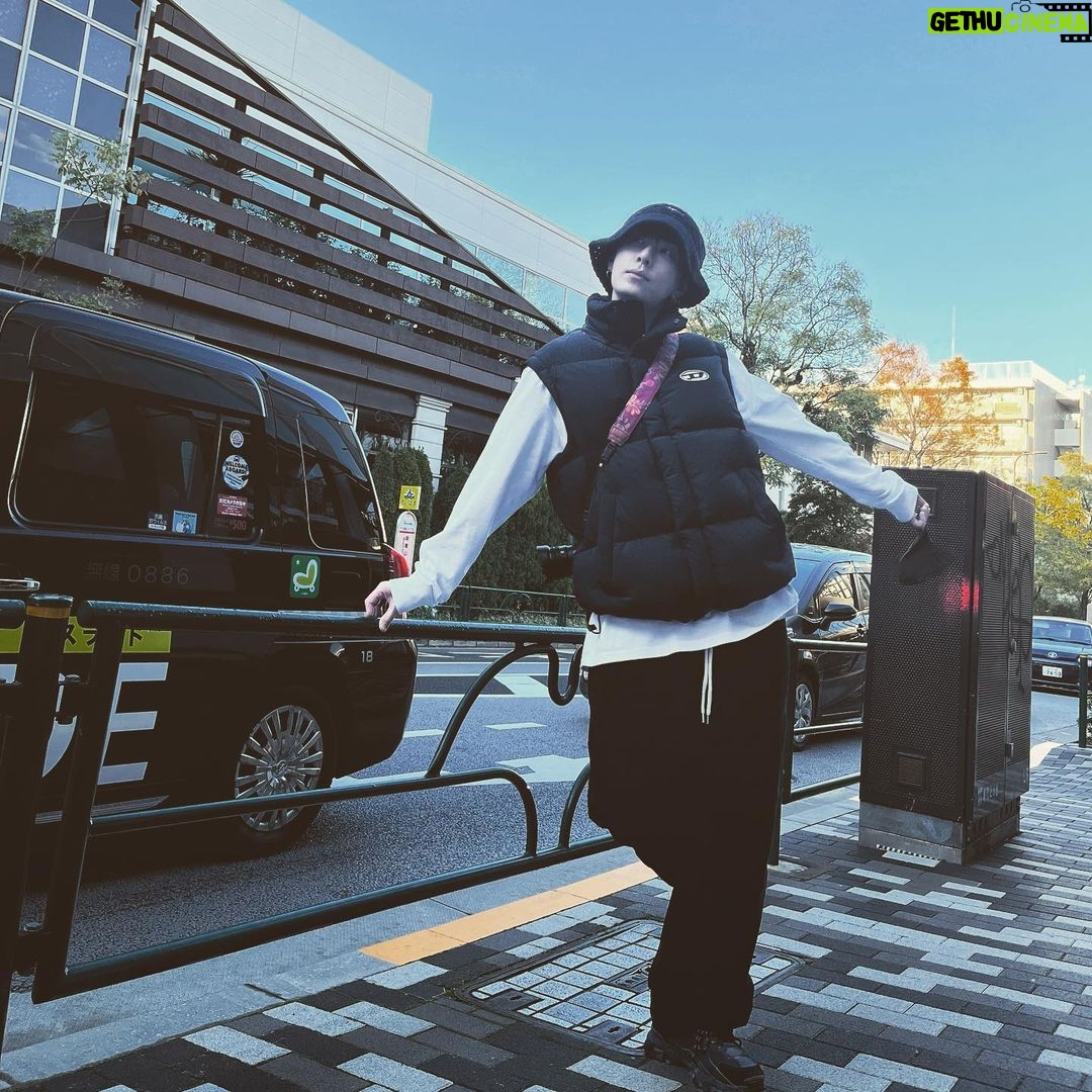 Yong Jun-hyung - 35.5K Likes -