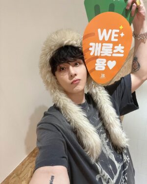 Yong Jun-hyung Instagram - 🤗