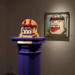 Yoo Ah-in Instagram - [Upcoming Exhibition] 《백설공주와 일곱 친구들》 By 쥬 소사이어티 2022년 8월 26일 (금) ~ 9월 30일 (금) 스튜디오 콘크리트와 상하이 밴가드 갤러리 @vanguardg 는 아티스트 그룹 쥬 소사이어티 (Jiū Society) @jiusociety 의 프로젝트 《백설공주와 일곱 친구들》을 소개한다. 본 프로젝트는 장소 특정 설치, 조형물, 프린트, 비디오 및 크립토 캐릭터를 포함한 다양한 매체로 구성된다. 전시의 제목은 1937년 디즈니 〈백설공주와 일곱 난쟁이〉의 등장인물을 중심으로 리메이크된 1955년 홍콩 뮤지컬 코미디 영화 〈설고칠우〉(雪姑七友-백설공주와 일곱 친구)에서 영감을 얻었다. 쥬 소사이어티는 〈설고칠우〉에서 영감받아 1979년 이후 문화대혁명으로 중국 개방과 함께 일어난 사회, 경제적 개혁을 경험하며 자란 예술가들의 이야기를 만들어낸다. 쥬 소사이어티의 새로운 예술적 실험에 당신을 초대한다. 《Snow White & Her Seven Friends》 By Jiū Society August 26 to September 30, 2022 Shanghai based Vanguard Gallery @vanguardg and Studio Concrete Seoul are proud to present "Snow White & Her Seven Friends", an ongoing art initiation conceived by the artist collective Jiū Society @jiusociety . The ongoing project involves a mix of media including site-specific installations, sculptures, paintings, videos and crypto art. The project took its title from the 1955 Hong Kong musical comedy Suit Koo Chup Yew (Snow White & Her Seven Friends) which was loosely structured around the characters of the 1937 Disney animation Snow White and the Seven Dwarfs. Inspired by Suit Koo Chup Yew, Jiū Society retells the story to reflect the conundrums of post-1979 China where the artists grew up with a series of intense social and economic reformations since the country’s reopening to the world after the Cultural Revolution. Jiū Society invites you to join their new artistic venture. #StudioConcrete #VanguardGallery #JiuSociety #SnowWhiteAndHerSevenFriends #스튜디오콘크리트 #밴가드갤러리 #쥬소사이어티 #백설공주와일곱친구들