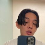 Yoo Ah-in Instagram - 바리깡 가져와!!!