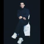 Yoo Ah-in Instagram - 정진수 프로필 사진 김영준 @photokyj80 헤메드 @iljung_lee @ansunghee7777 @f22lmin ❤️ @netflixkr