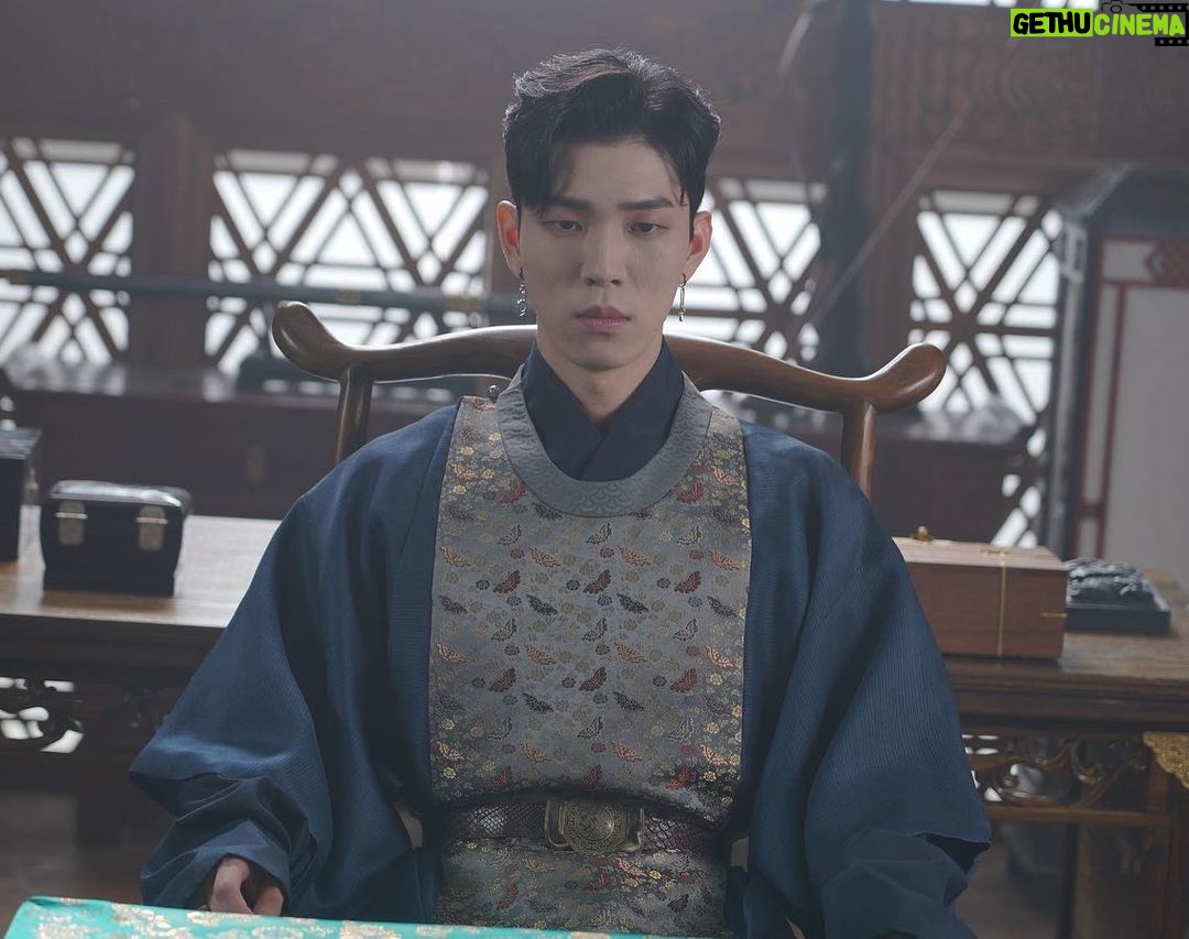 Yoo In-soo Instagram - #오늘밤tvn9시10분 🫶