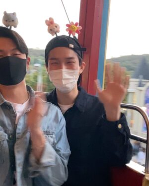 Yoo In-soo Instagram - 꿈과 환장의 나라🎡
