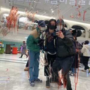 Yoo In-soo Instagram - 황장수🪖와 빛민현✨
#지금우리학교는 
#좀비탈출챌린지 
#넷플릭스