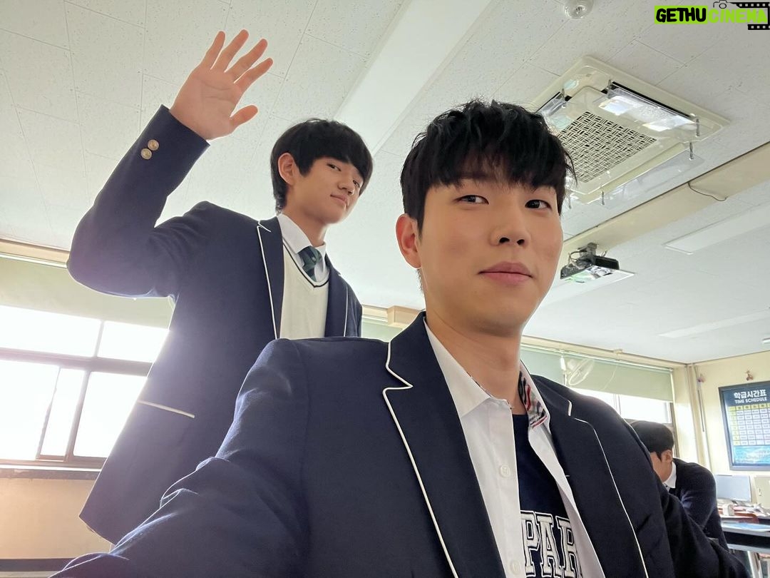 Yoo In-soo Instagram - 이재, 곧 죽습니다 오직 @tving.official 에서!