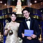 Yoo Yeon-seok Instagram - 매년 11월 김혜수 선배님과 함께할 수 있어 영광이었고 앞으로도 선배님은 우리의 영원한 청룡의 여신입니다