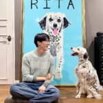 Yoo Yeon-seok Instagram - Thank you, Ben! RITA with Big RITA🩵 #BenLenovitz