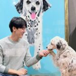 Yoo Yeon-seok Instagram - Thank you, Ben! RITA with Big RITA🩵 #BenLenovitz