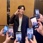 Yoo Yeon-seok Instagram - 오늘 만나요🤳🏻