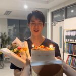 Yoo Yeon-seok Instagram - 낭만닥터김사부와 함께한 시간들 너무 행복했고 정말 최고의 한팀이었습니다. 낭만 이여 영원하라❤️