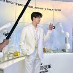 Yoo Yeon-seok Instagram - #광고 #랑콤 #클라리피끄세럼 #클라리피끄프로솔루션 @lancomeofficial