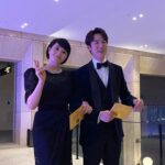 Yoo Yeon-seok Instagram - 3번째 진행 맡은 청룡영화상! 하지만 여전히 떨리네요. 혜수 선배님 올해도 감사했습니다. 그리고 오랜만에 만난 My Mr.Sunshine. 렌즈를 찾아 방황하는 그의 눈동자 ^^ 모두 반가웠어요!!!