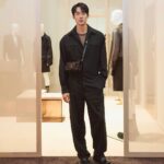 Yoo Yeon-seok Instagram - #광고 @maisonvalentino #언박싱발렌티노