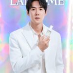 Yoo Yeon-seok Instagram - #광고 #랑콤 #클라리피끄세럼 #클라리피끄프로솔루션 @lancomeofficial
