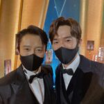 Yoo Yeon-seok Instagram - 3번째 진행 맡은 청룡영화상! 하지만 여전히 떨리네요. 혜수 선배님 올해도 감사했습니다. 그리고 오랜만에 만난 My Mr.Sunshine. 렌즈를 찾아 방황하는 그의 눈동자 ^^ 모두 반가웠어요!!!