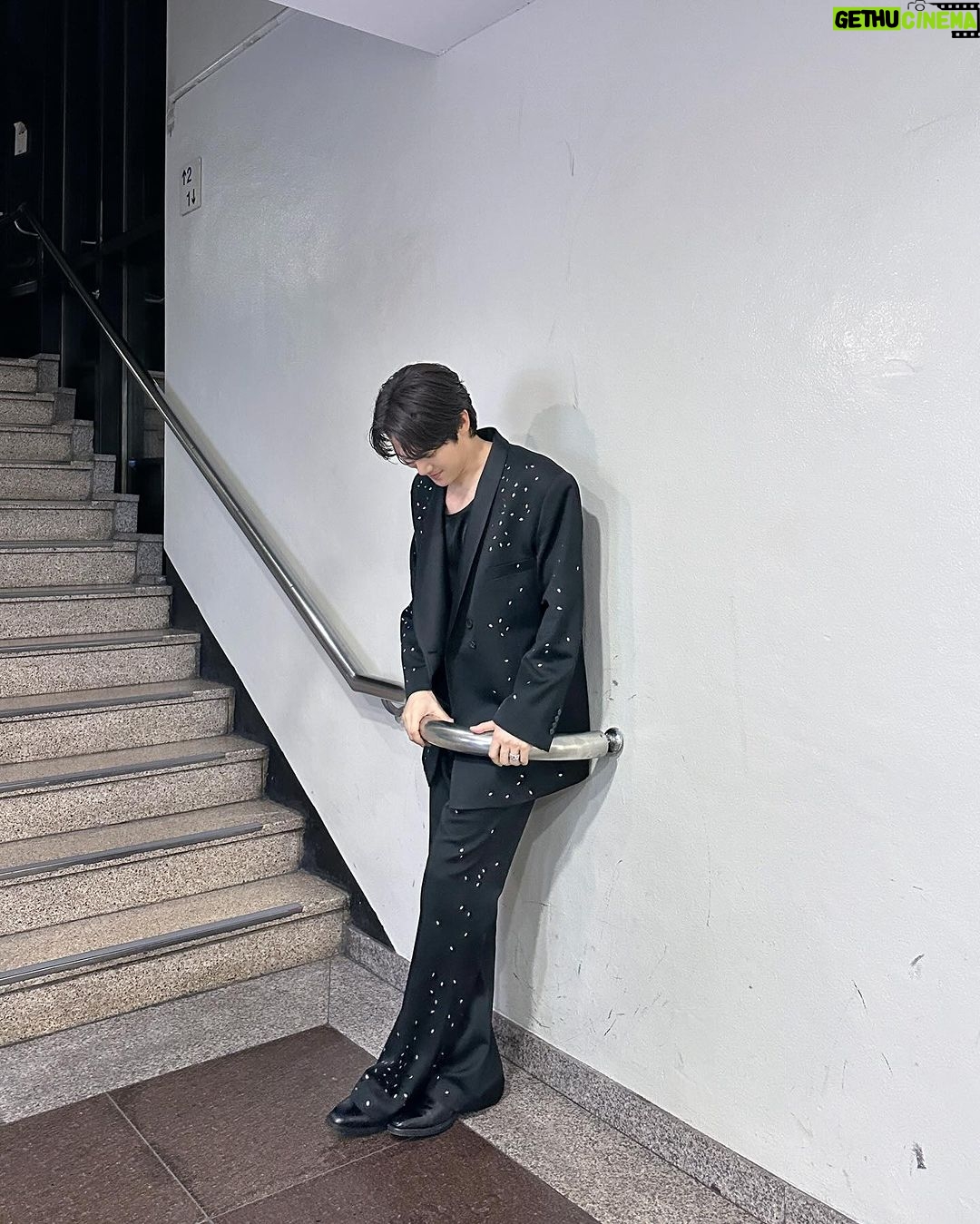 Yoo Yeon-seok Instagram - #더시즌즈 #이효리의레드카펫 #헤드윅