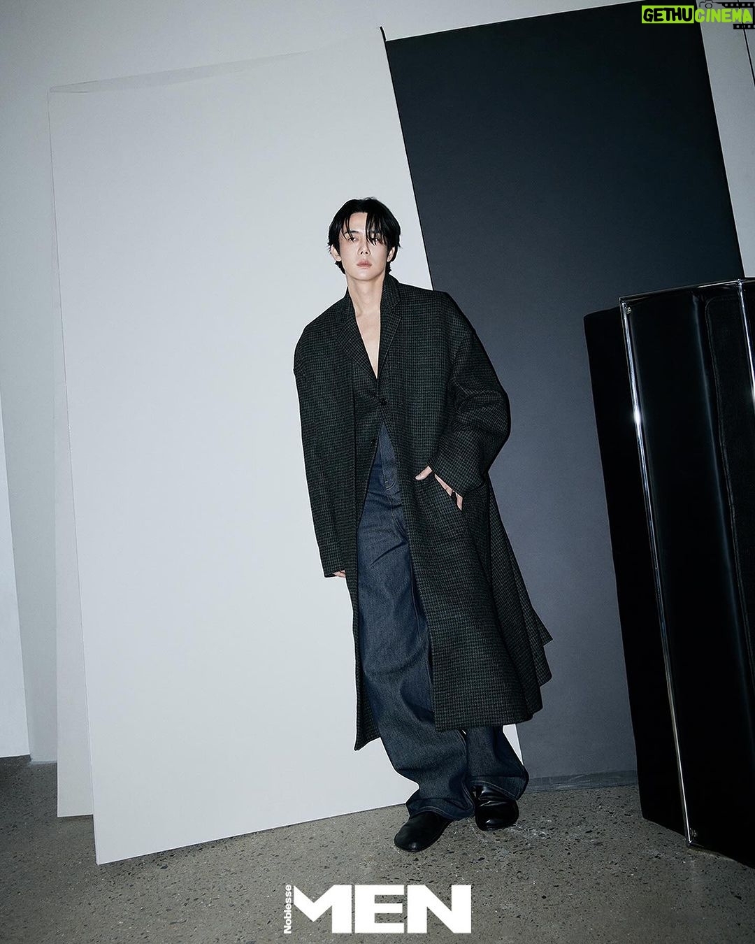 Yoo Yeon-seok Instagram - #로에베 #LOEWE #맨노블레스 #MENNOBLESSE