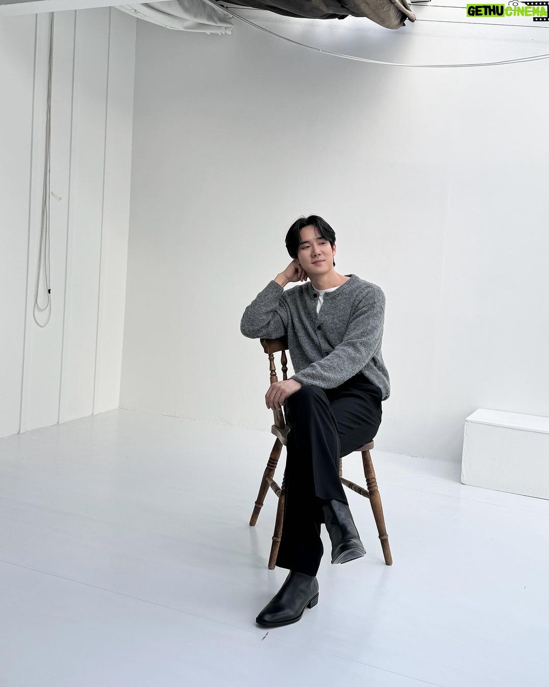 Yoo Yeon-seok Instagram - Falling for you in JAPAN❤️