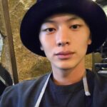 Yook Sung-jae Instagram - 휴가 복귀합니다 ^^