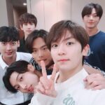 Yook Sung-jae Instagram - 요놈들 참 예쁘장하구먼