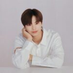 Yook Sung-jae Instagram - 셀러버의 새로운 뮤즈가 되었습니다!! 셀러버와 저 성재의 조합 많이 기대해주세요😎👍 #셀러버 #celluver