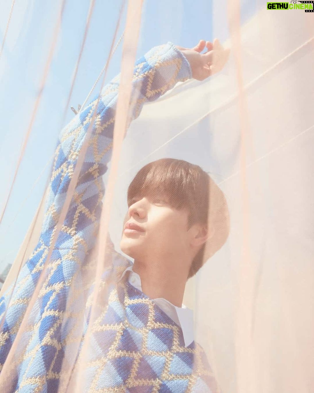 Yook Sung-jae Instagram - 티저 원본사진 올려버리기ㅋㅋ YOOK'o clock