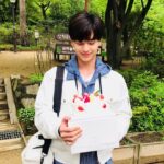 Yook Sung-jae Instagram - #집사부일체 제작진들이 준비해주신 생일파티 넘나감사합니다 일요일 저녁 6시 20분인가30분그쯤에하는 #집사부일체 많이 본방사수해주세용 히