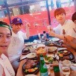 Yook Sung-jae Instagram - Work hard play hard 행복한 사람들과 마음맞는 여행😁