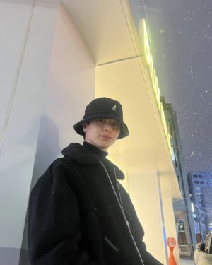 Yook Sung-jae Instagram - 새해 복 많이 받아요💙